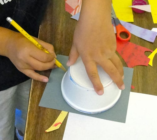 Colorwheel Flowers art lesson for kindergarteners using colored paper