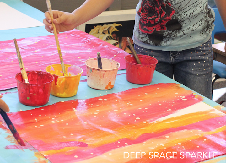 howt to make painted paper with your classroom of students in the art room